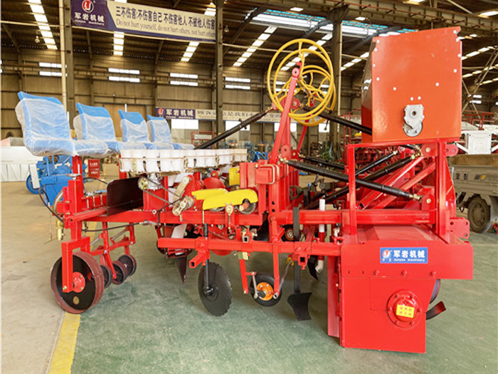 蔬菜、藥材旋耕起壟鋪膜移栽一體機(jī)