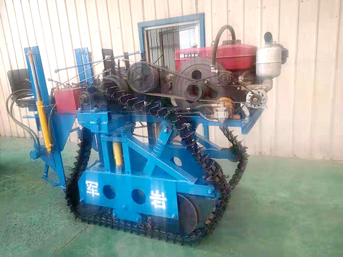 大姜收獲機(jī)