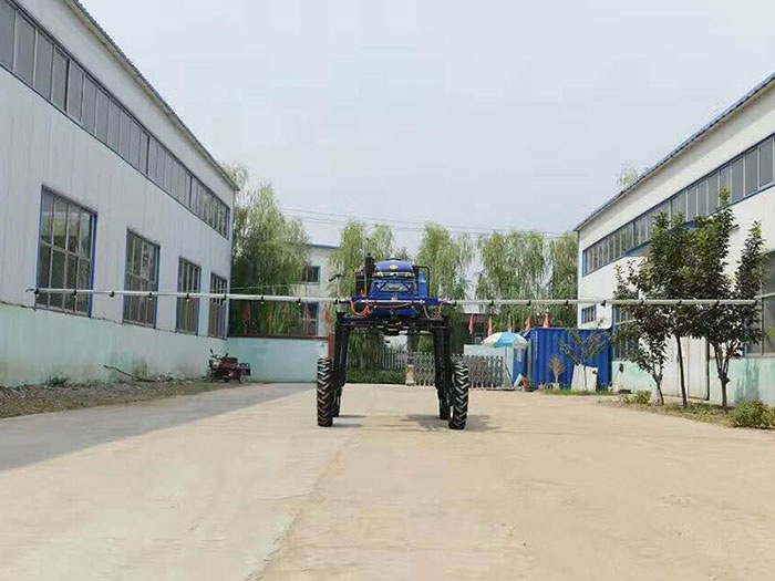 水旱兩用噴桿噴霧機(jī)